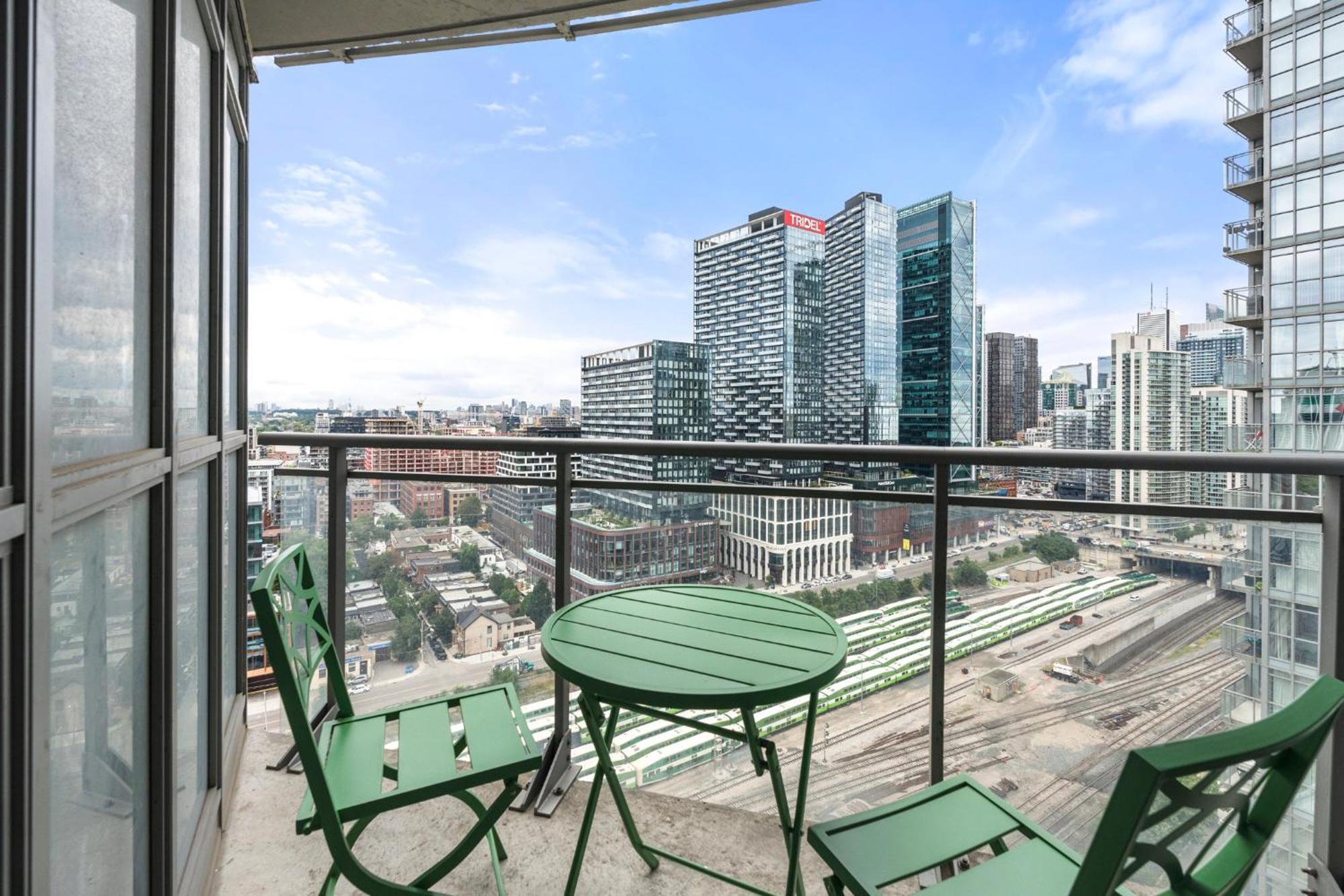 Globalstay Elegant Downtown Apartments Toronto Exterior foto